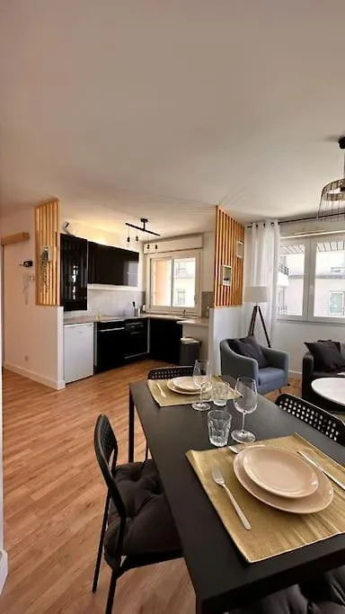 Appartement Villeurbanne • T2 Fraternite • Hostisy France