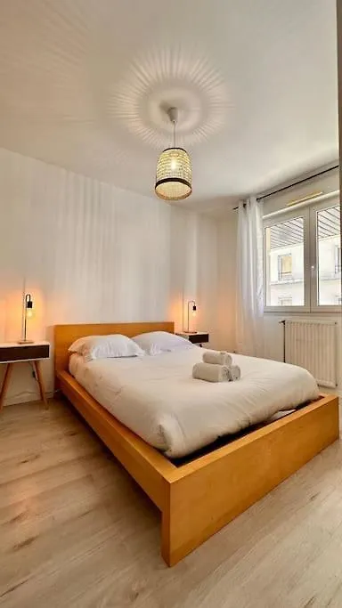 Villeurbanne • T2 Fraternite • Hostisy Appartement