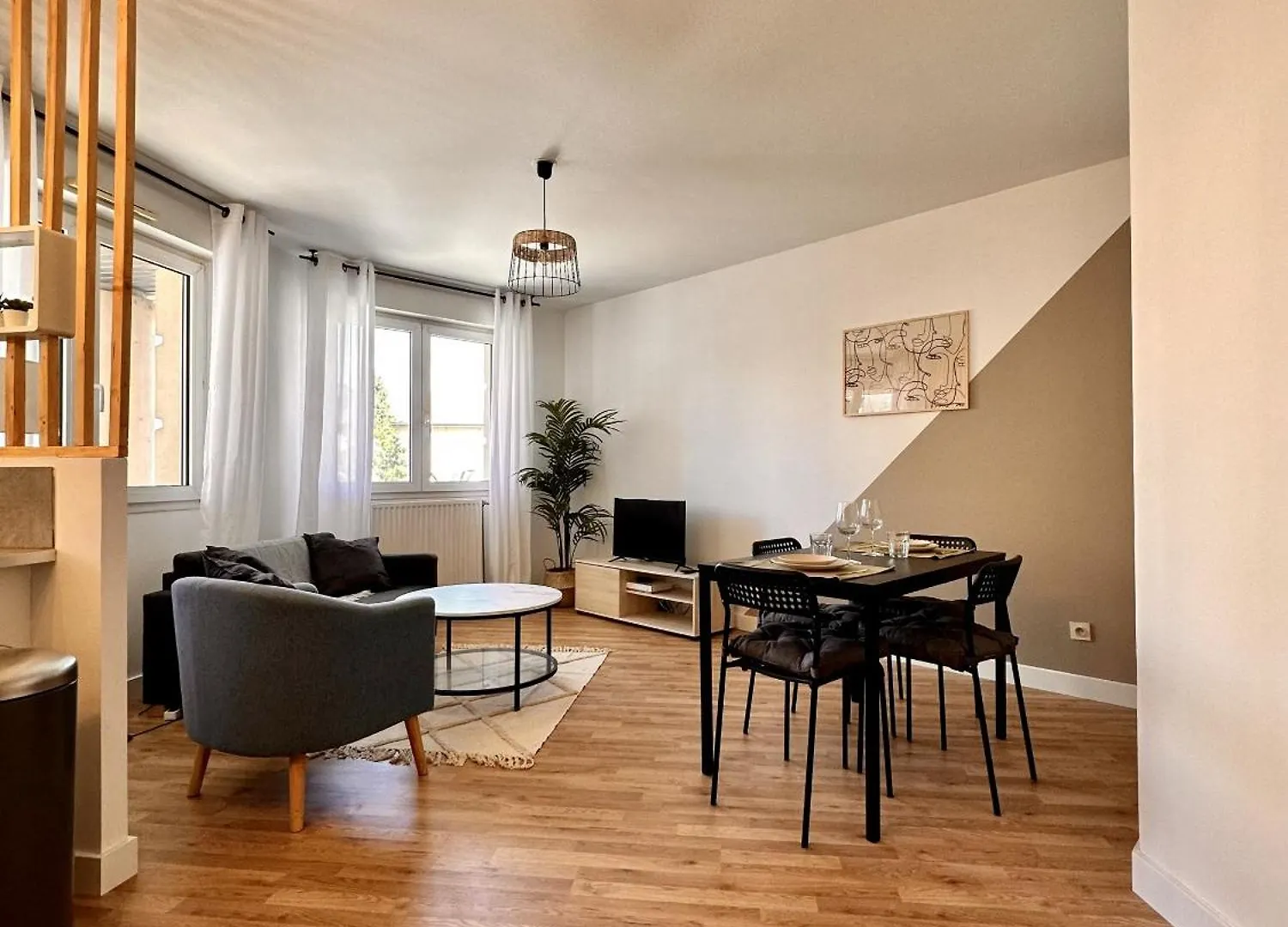 Villeurbanne • T2 Fraternite • Hostisy France