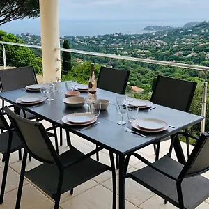 https://maison-avec-vue-panoramique.fr-provencehotel.com