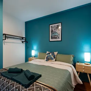  Appartement Le Phenix - Hypercentre 16 Personnes Garage Gratuit Wifi Jardin Barbecue Proche Parc Tete D'or